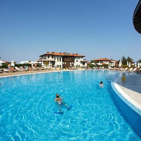 Eve Santa Marina Ii - Sea, Pools, Relax דירה